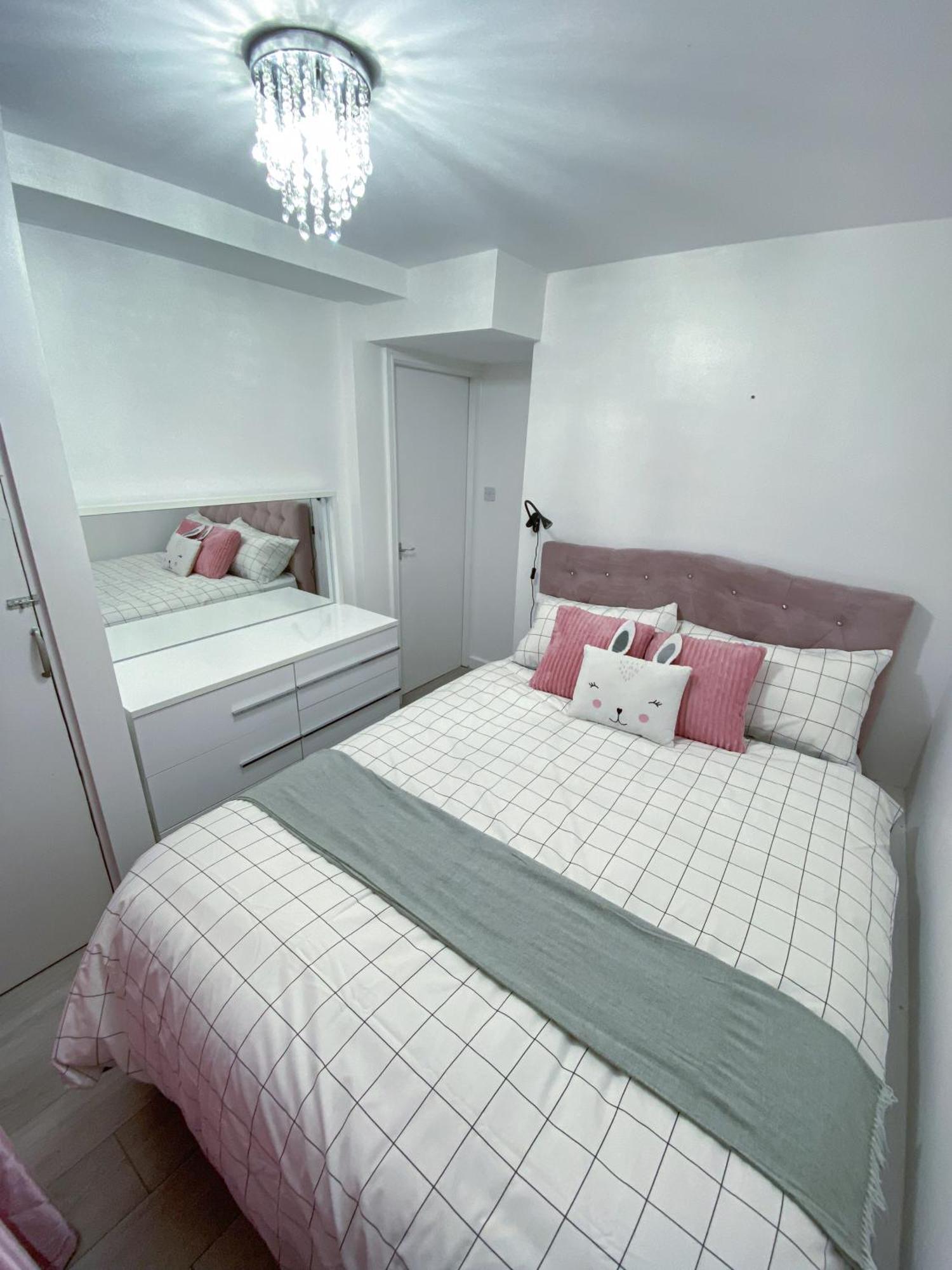 2 Bedroom Flat, Dalston Junction, London Exterior photo